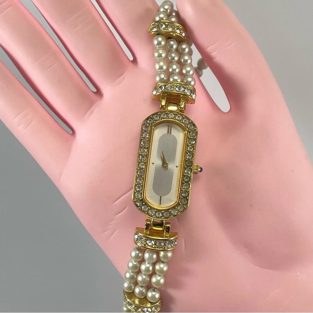 Vintage 1993 ELIZABETH TAYLOR by AVON Evening Star Gold Pearl Women’s